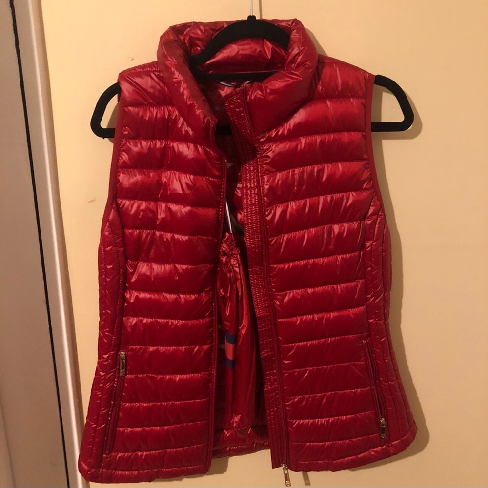 Tommy Hilfiger vest  *NEVER WORN*
